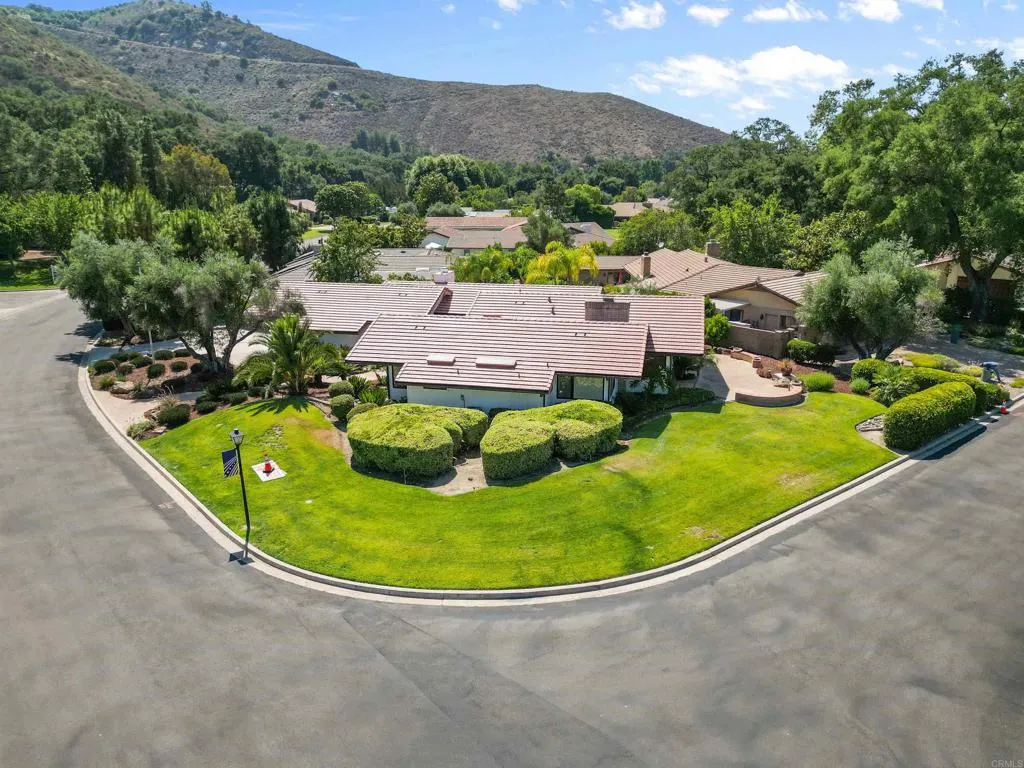 https://cdn.realtyfeed.com/cdn/127/306479362/0ff636acc431bb137db9ce034df94b25.webp