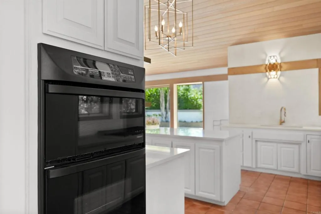 https://cdn.realtyfeed.com/cdn/127/306479362/209858551355a10de54fc1849e4d758a.webp