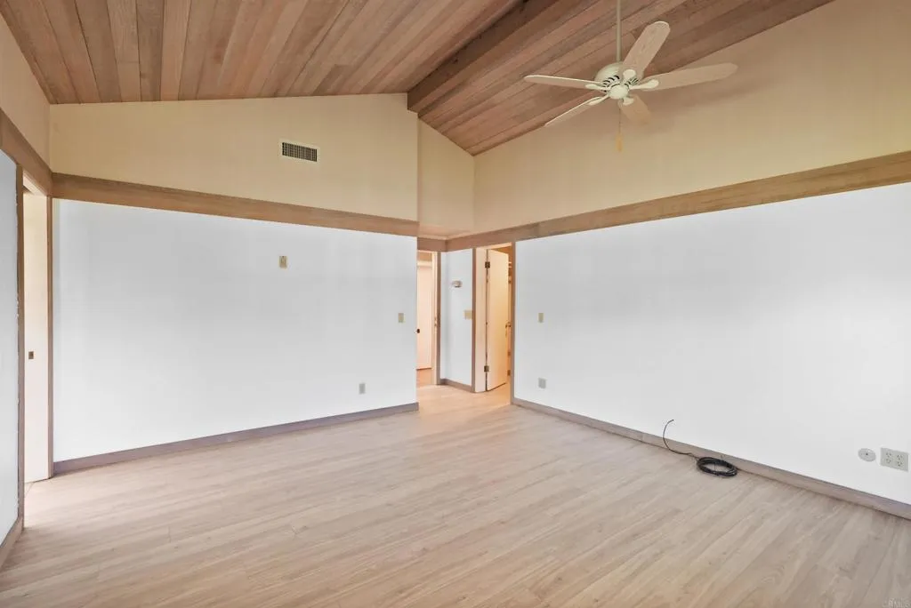 https://cdn.realtyfeed.com/cdn/127/306479362/68bb2e417e4526835e41b6753c24a4dd.webp