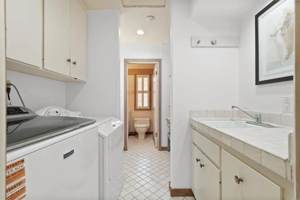https://cdn.realtyfeed.com/cdn/127/306479362/8fb58f6f317d1a44c77a67cfb19f3aac.webp