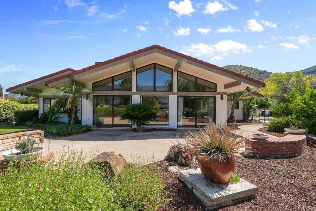 https://cdn.realtyfeed.com/cdn/127/306479362/acdca43a7766d450a48cd495816c3501.webp