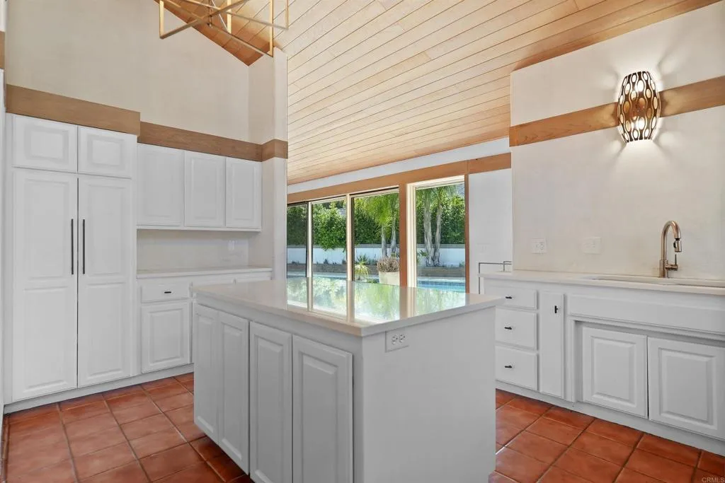 https://cdn.realtyfeed.com/cdn/127/306479362/e5d931ea2a44d1ca31a84e2fd2e6d7f5.webp