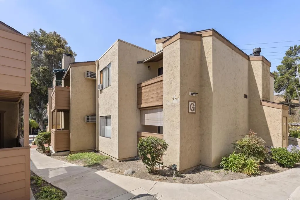 Photo #3: PTP2504857 Listing 