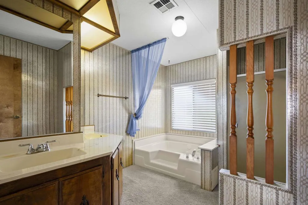 https://cdn.realtyfeed.com/cdn/127/306479430/0c1b5816ca778ee2420d10eb55766840.webp