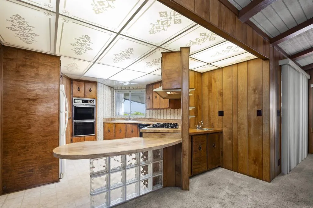 https://cdn.realtyfeed.com/cdn/127/306479430/2a64fb28d1b40d7f1f71b8a0bcea5eb3.webp