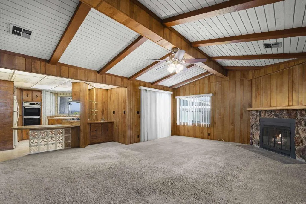 https://cdn.realtyfeed.com/cdn/127/306479430/35f4e8e9e0ed24ff1da09a37d6a00b68.webp