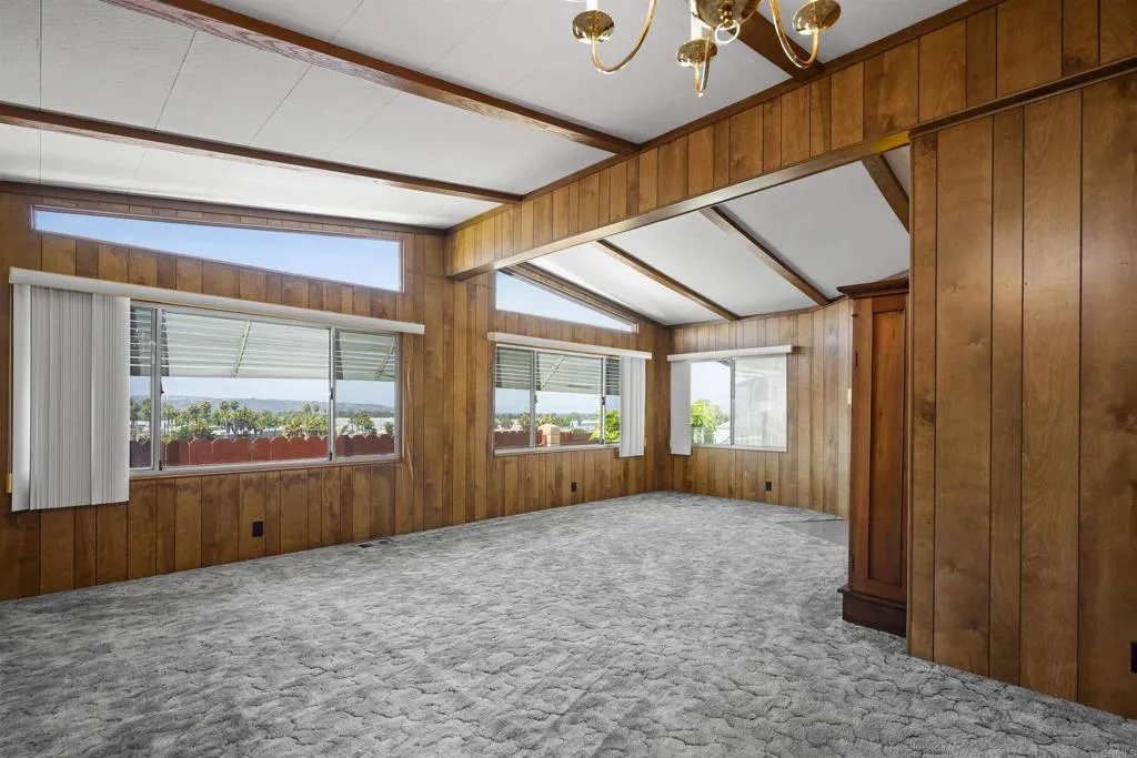 https://cdn.realtyfeed.com/cdn/127/306479430/4769b63ad05c62e7f1f02bdc1f1a9e34.webp