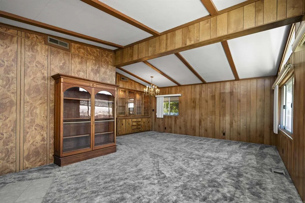 https://cdn.realtyfeed.com/cdn/127/306479430/6942f6399d5288f48f7264d4cd85e999.webp