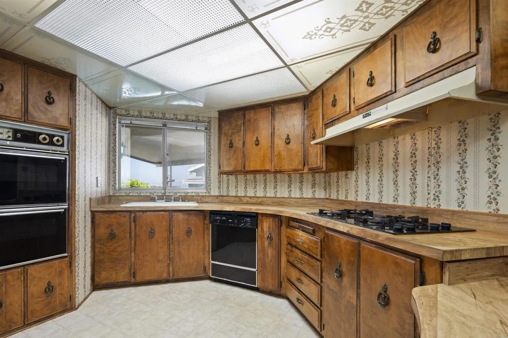 https://cdn.realtyfeed.com/cdn/127/306479430/96d88257f69d07dfeef9d7d95862286d.webp