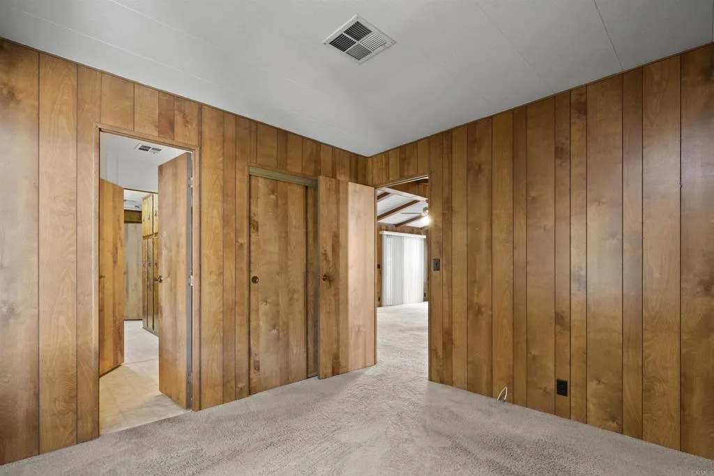 https://cdn.realtyfeed.com/cdn/127/306479430/b4c1834ef0105a089d4dfd199bd7cf1d.webp