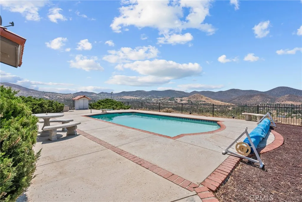 8525 Wildflower Lane, Agua Dulce, CA 91390 - Photo 3 of 75, Agua Dulce, CA