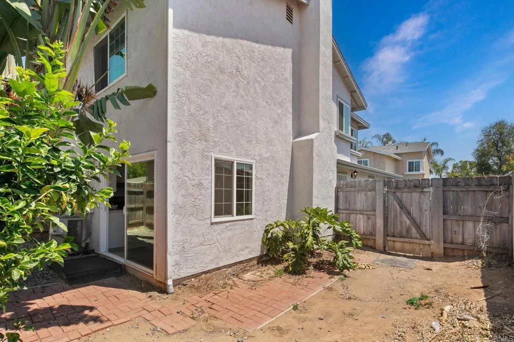 https://cdn.realtyfeed.com/cdn/127/306479483/3ae8e8f7e1013764e1414511b97324b9.webp