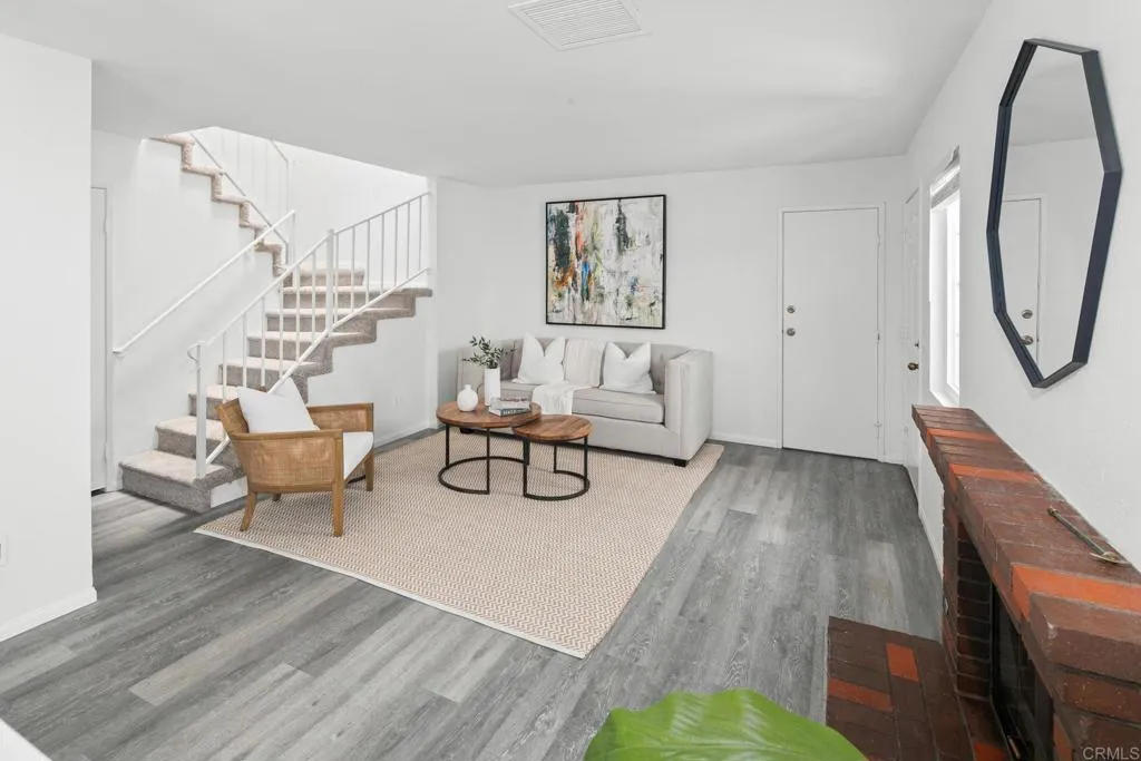 https://cdn.realtyfeed.com/cdn/127/306479483/9810fac1b2989d700026aaea41137529.webp