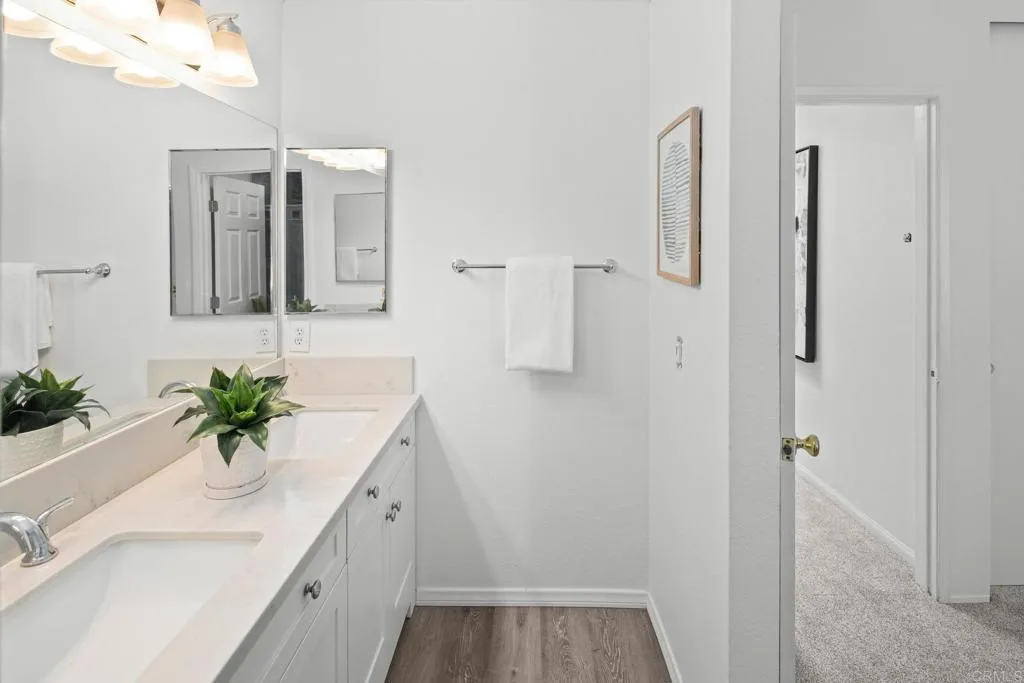 https://cdn.realtyfeed.com/cdn/127/306479483/b0d40497de09fcd2ae636a6a1f1d0fd9.webp