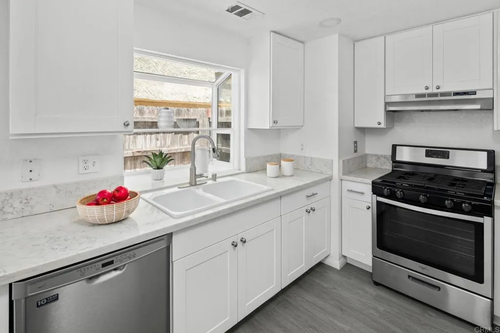 https://cdn.realtyfeed.com/cdn/127/306479483/d768a6f42bbb26e2548a47b4dc3cfd02.webp