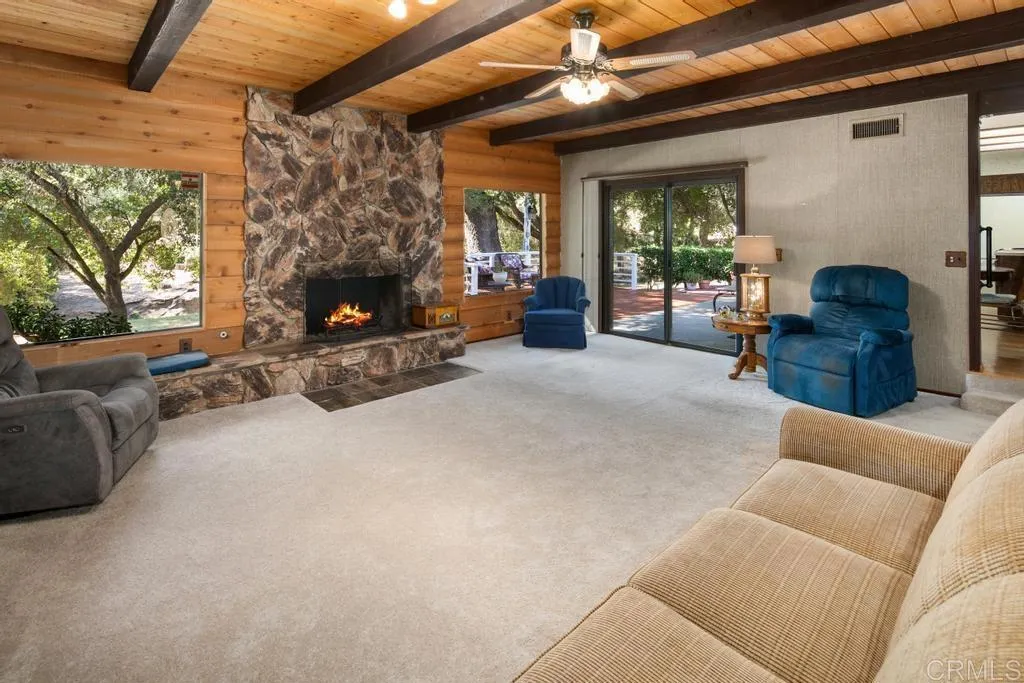 https://cdn.realtyfeed.com/cdn/127/306479506/6eca754bff4f85ce032ed584f61ba1f4.webp