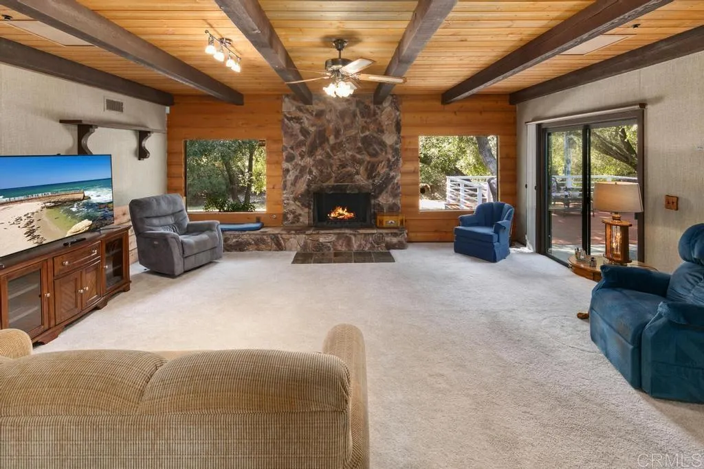 https://cdn.realtyfeed.com/cdn/127/306479506/c621aa0eff56814cf74d1dc3b50ad83f.webp