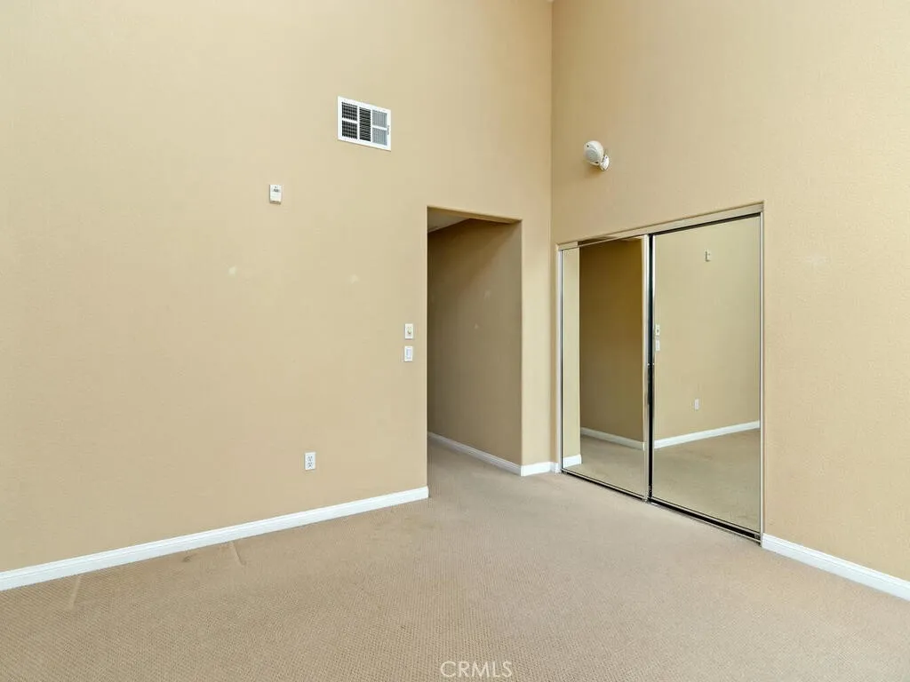 https://cdn.realtyfeed.com/cdn/127/306479558/14ec94abbf49b55b9e528de1af936932.webp