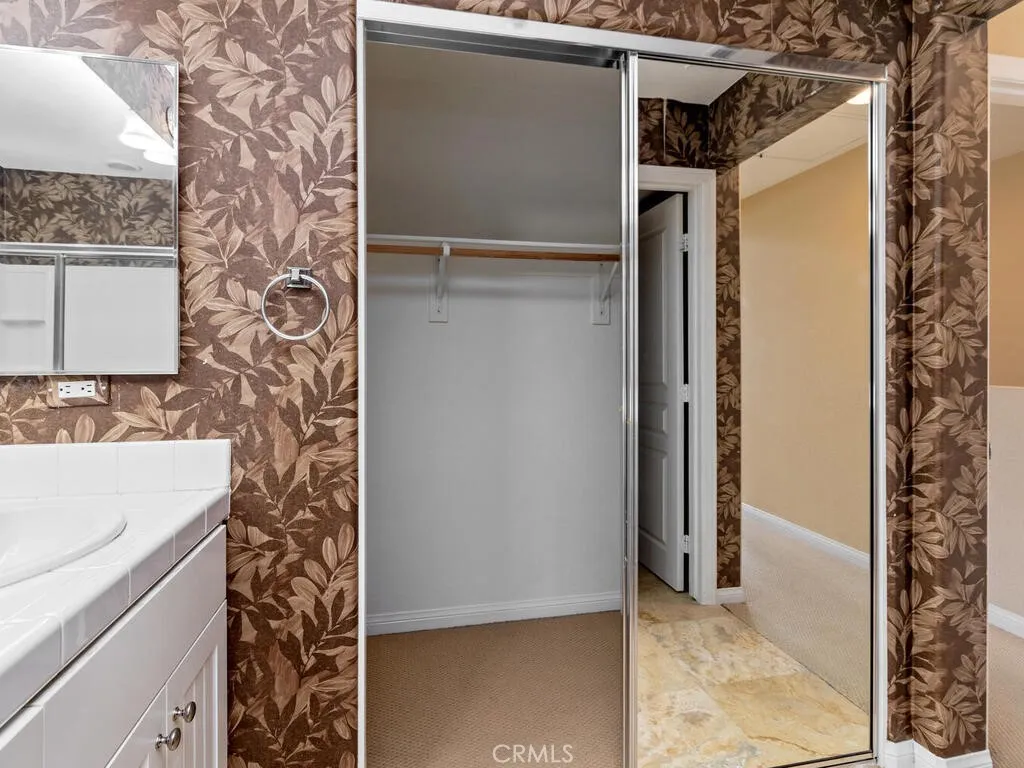 Photo #27: SW25143332 Listing: Photo #27