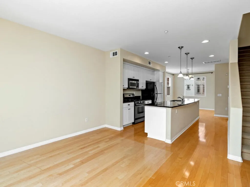 Photo #16: SW25143332 Listing: Photo #16