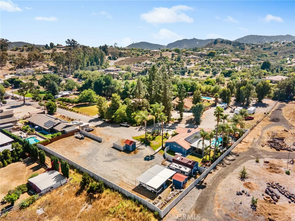 https://cdn.realtyfeed.com/cdn/127/306479576/0e1727f91349a4c061545c688dd5db4b.webp