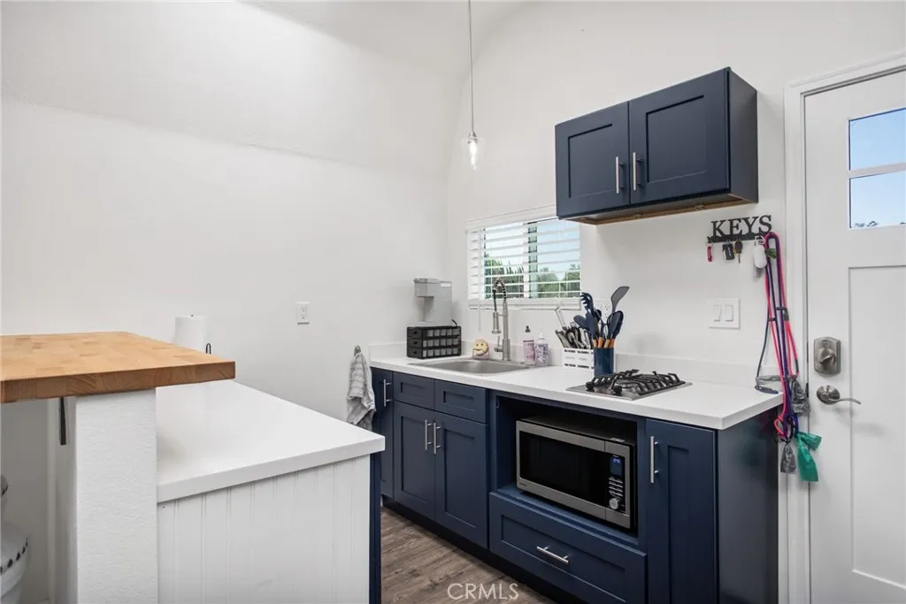 https://cdn.realtyfeed.com/cdn/127/306479576/2b77f95b5850edaed2325a440ae10e99.webp