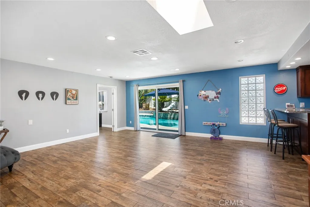 https://cdn.realtyfeed.com/cdn/127/306479576/63b20529060d0c1eb43aa49cc30ba164.webp