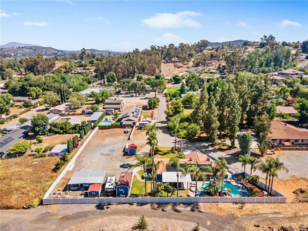 https://cdn.realtyfeed.com/cdn/127/306479576/7027e49e14e06ae875edd330f1ff7fbd.webp