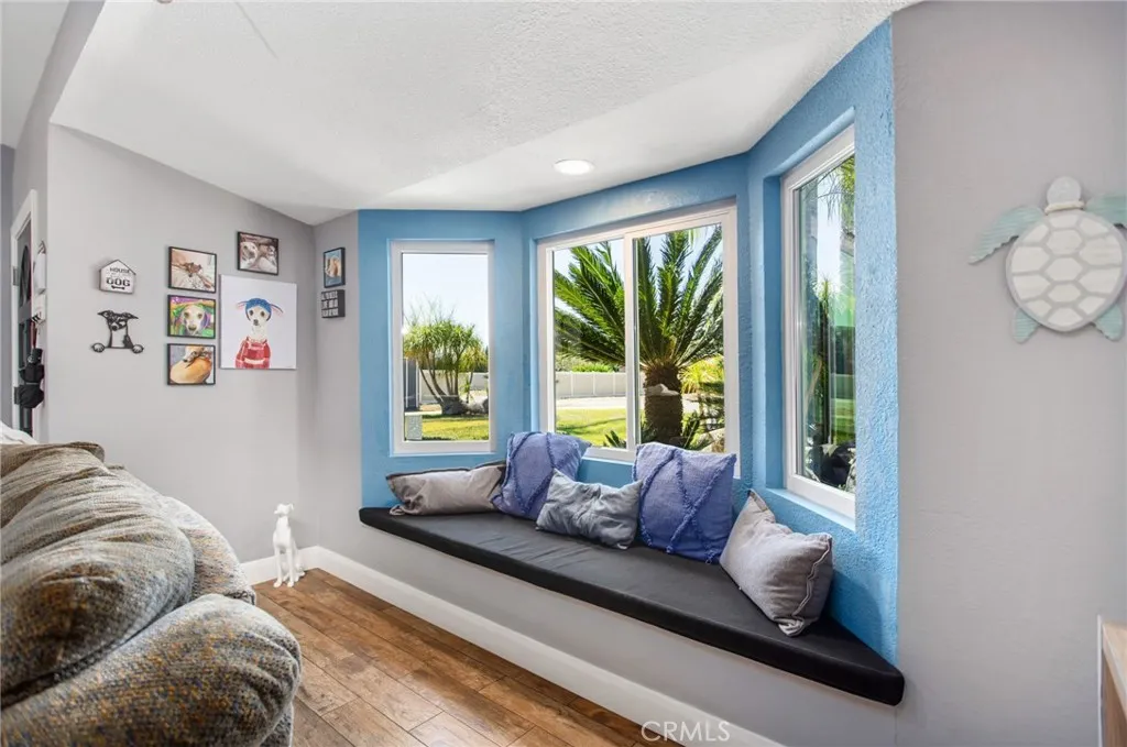 https://cdn.realtyfeed.com/cdn/127/306479576/a41eab421b2b83404c4b03938ca35dfd.webp