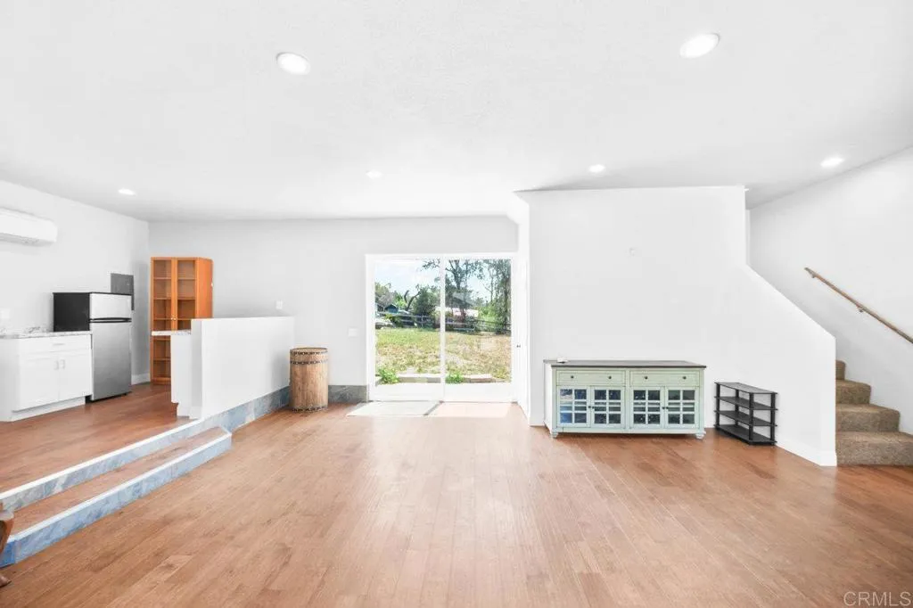 https://cdn.realtyfeed.com/cdn/127/306479834/315598c5b333da619c3f1ac16fcf27b2.webp