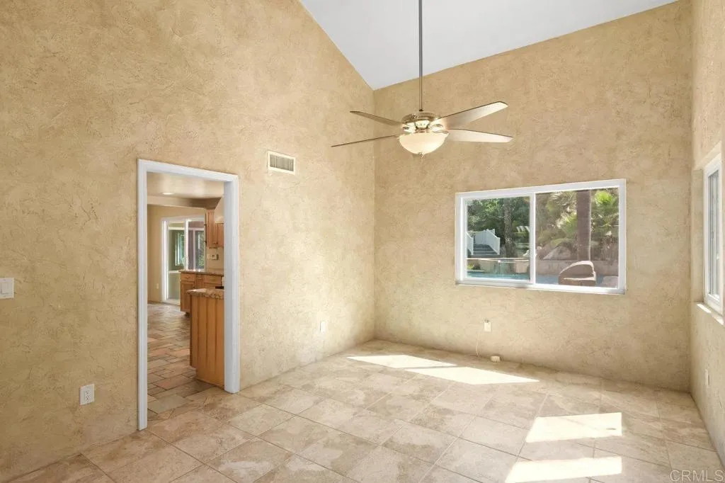 https://cdn.realtyfeed.com/cdn/127/306479834/ad1328a2806c884b961717e524d6d931.webp