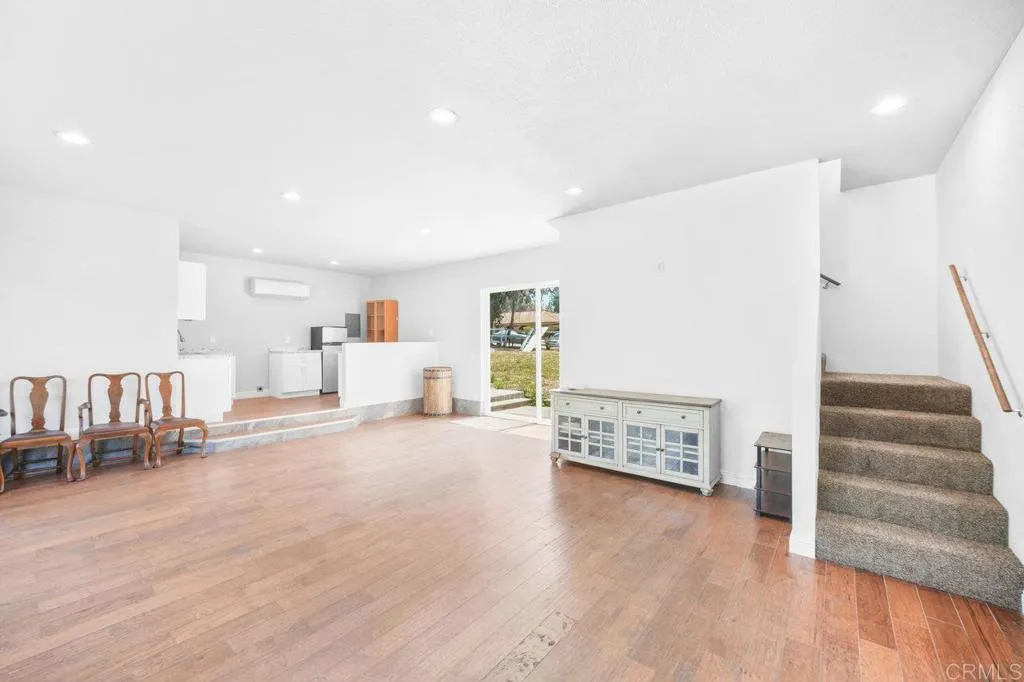 https://cdn.realtyfeed.com/cdn/127/306479834/c16f3f2f834c50c6f76a3a0ecf676950.webp