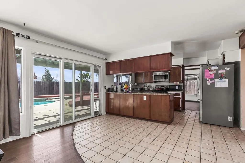 https://cdn.realtyfeed.com/cdn/127/306480053/9767f567f12e088b68de62901622b52e.webp