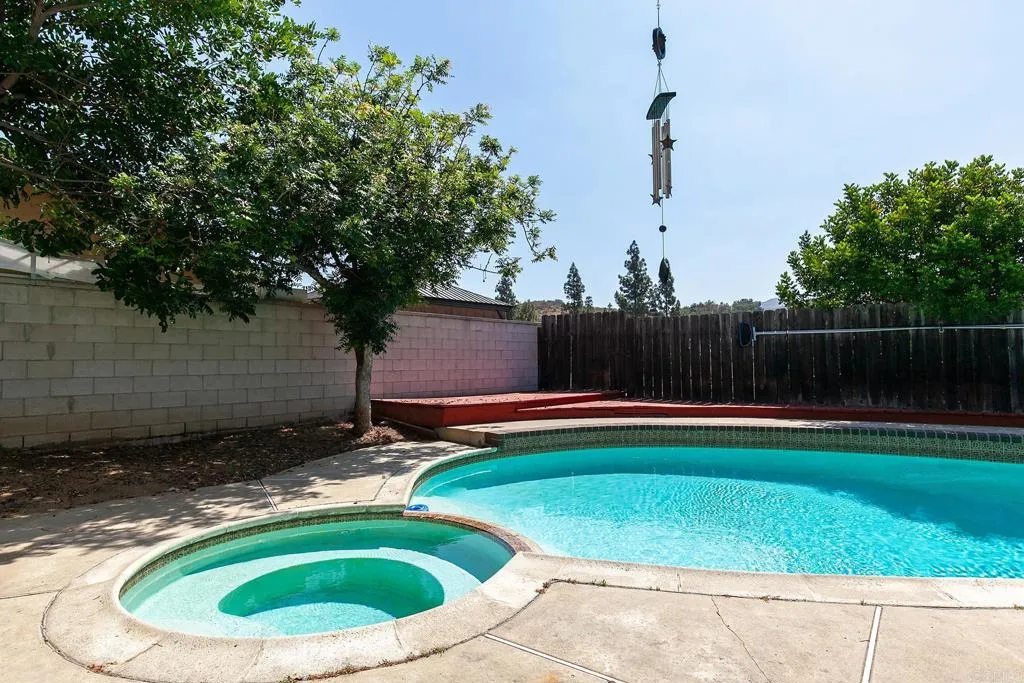 https://cdn.realtyfeed.com/cdn/127/306480053/bf7d6e5077af112680426eb1c5ff3e4e.webp