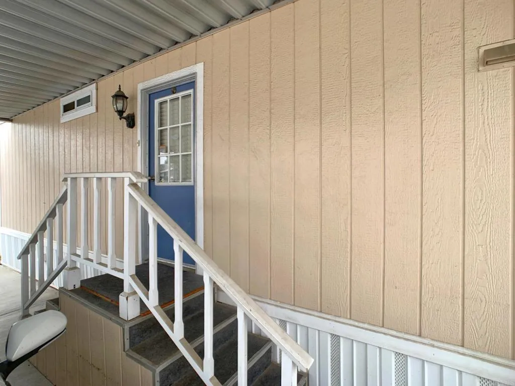 https://cdn.realtyfeed.com/cdn/127/306480132/651e3967ea03a1bdb7f125792c32f63c.webp