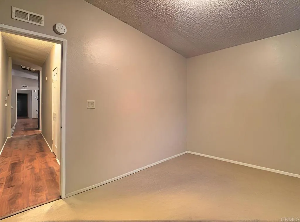 https://cdn.realtyfeed.com/cdn/127/306480132/c4b004848aec19bbeca876c0aeb0eb80.webp
