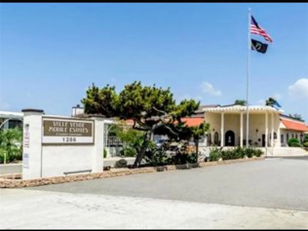 https://cdn.realtyfeed.com/cdn/127/306480133/24d75875f5ad5e30de49f5abe39cec06.webp