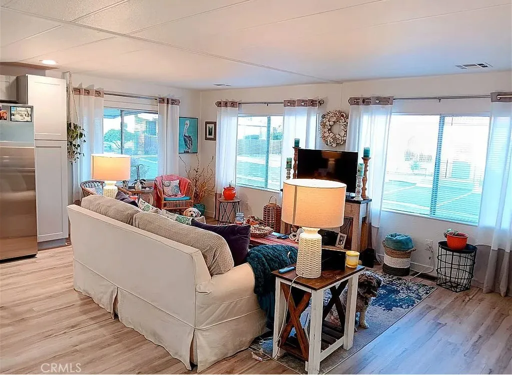 https://cdn.realtyfeed.com/cdn/127/306480133/549981120e80adc87eaa799d34c55520.webp