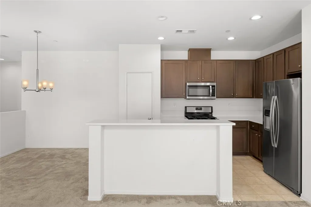 https://cdn.realtyfeed.com/cdn/127/306480156/93c9d39d23dbbca16e82e4d1786a1a32.webp
