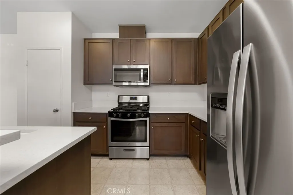 Photo #5: SW25139066 Listing 