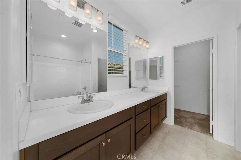 https://cdn.realtyfeed.com/cdn/127/306480156/fda2d27d2000167a26abb7818958eda2.webp
