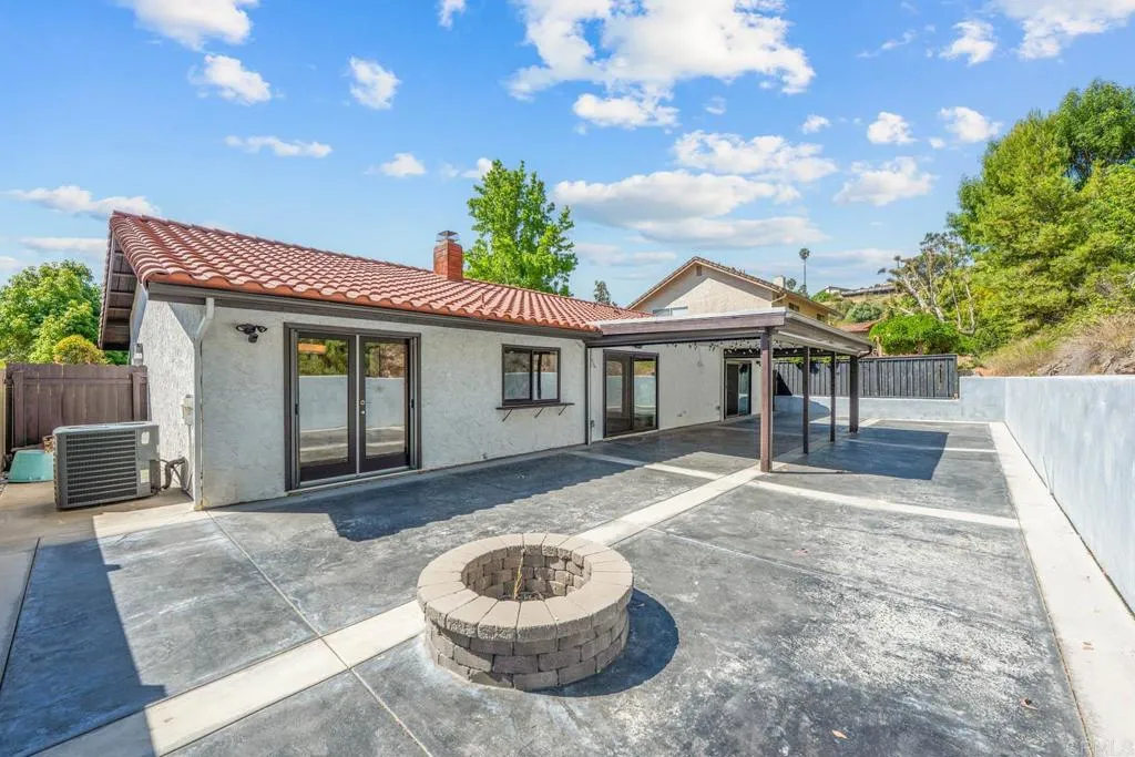 https://cdn.realtyfeed.com/cdn/127/306480212/f3f81c33c34ce05da1629ae427031e10.webp