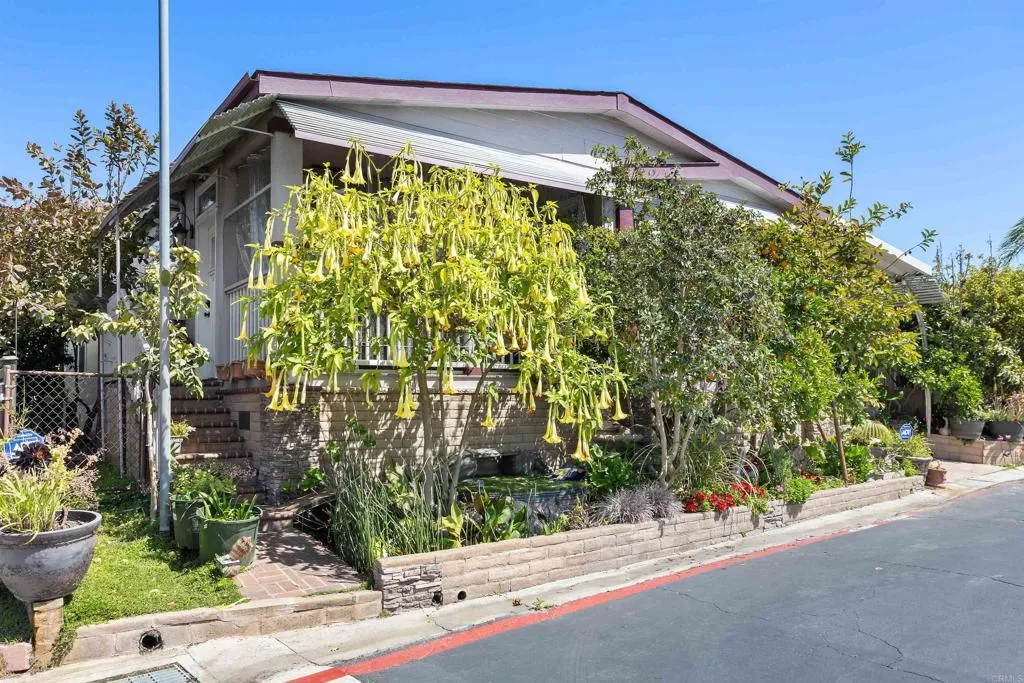 https://cdn.realtyfeed.com/cdn/127/306480214/91d52d23f5b7a51d354262e2a9ff7b3f.webp