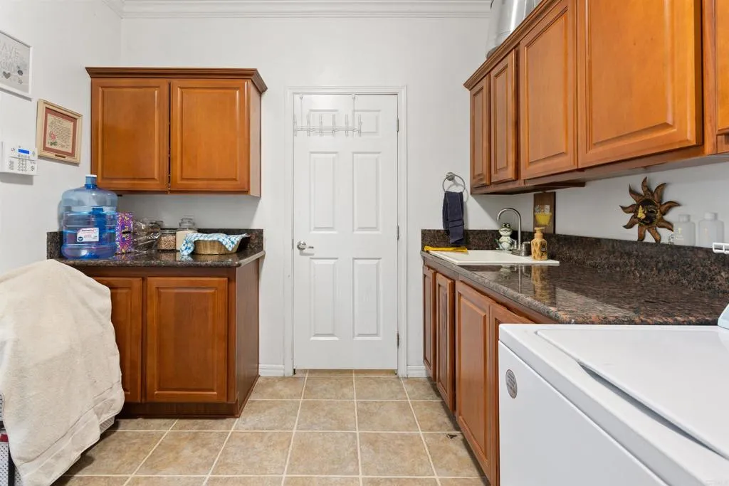 https://cdn.realtyfeed.com/cdn/127/306480214/e43fe76ebfe7205fa76c8d6a948a2b1a.webp