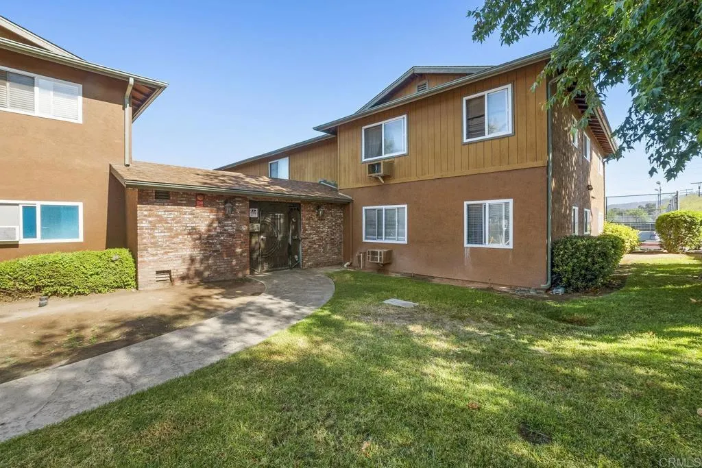 https://cdn.realtyfeed.com/cdn/127/306480315/4dce3c6cfe76eaf8fb59c1ddaa71d9ee.webp