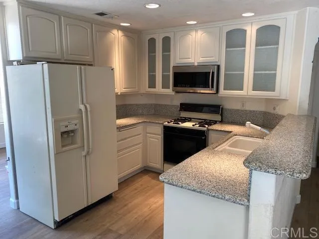 https://cdn.realtyfeed.com/cdn/127/306480355/498fb17b765fd18b76a9e935208fd17d.webp