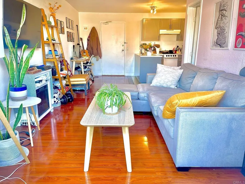 Photo #2: PTP2504894 Listing 
