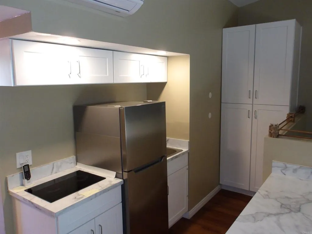 https://cdn.realtyfeed.com/cdn/127/306480481/81bcccdba07b9e7cbe492a215d14089c.webp