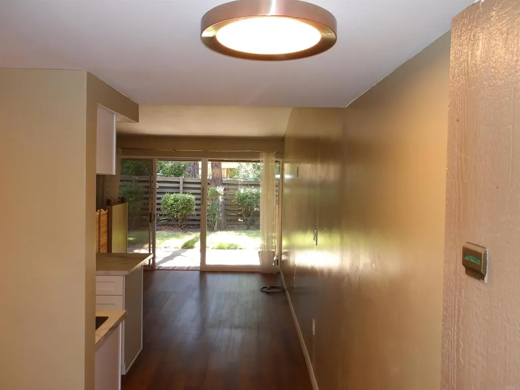https://cdn.realtyfeed.com/cdn/127/306480481/8c33bfd284c95a4c66a66a8741e6518c.webp
