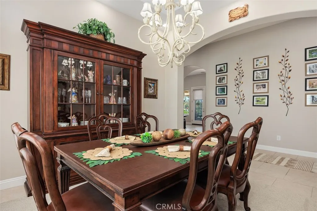 https://cdn.realtyfeed.com/cdn/127/306480578/0f2037f7bfabab8dd6e7aa1d43cf7eb6.webp